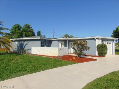 100 Waterview Ave, Lehigh Acres, FL, 33936
