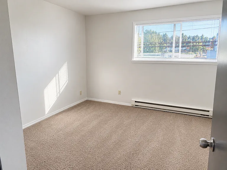 703 Woodford Ave N #2 — Photo 13