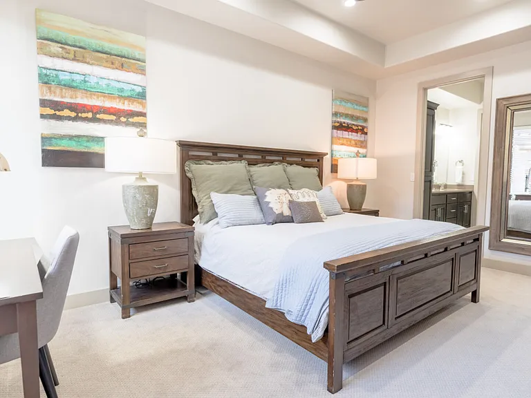 E Bay Hill Dr — Photo 10