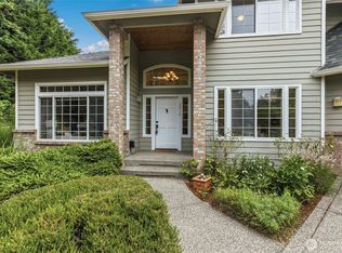 2012 NE Amhurst Ct, Poulsbo, WA 98370