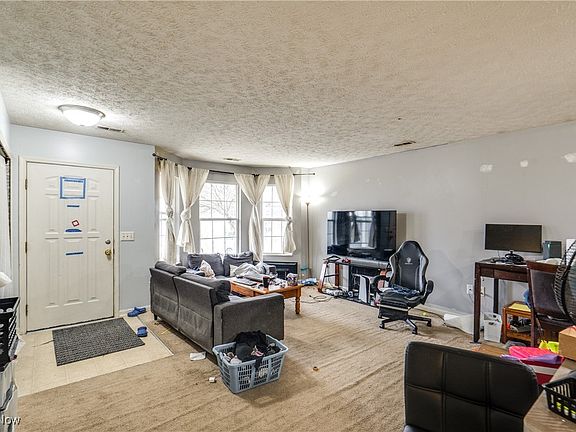 4th image of 1812 Williams Way