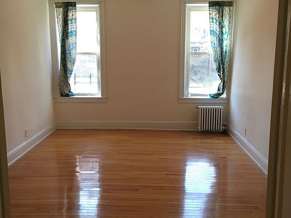 3rd image of 4339 42nd St APT 1A
