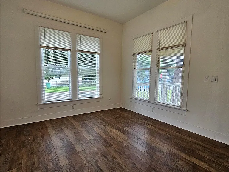 401 Shaw St — Photo 24