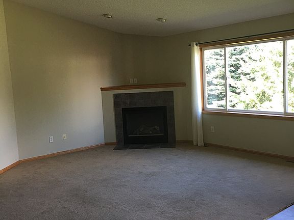 3rd image of 322 Waterwheel Dr