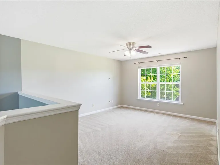 103 Briar Hollow Dr — Photo 21