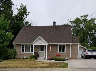 4642 Patricia Dr, Niagara Falls, NY 14305