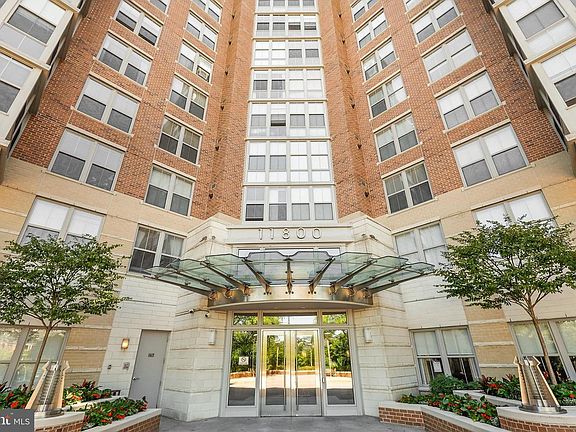 3rd image of 11800 Sunset Hills Rd Unit 726