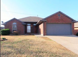 900 Norma Ln, Edmond, OK 73034