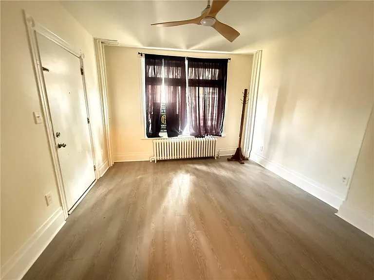 204 N 9th St #1 — Photo 6