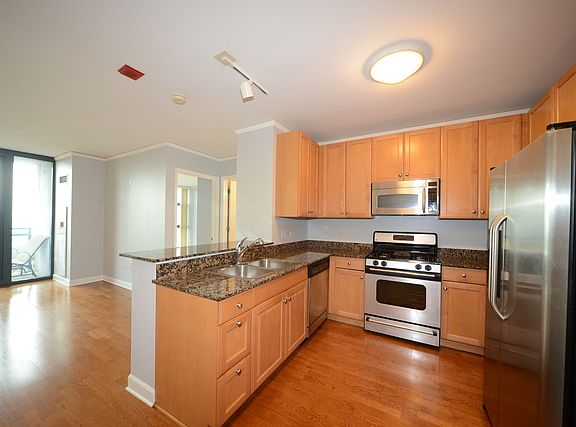 3rd image of 201 N Westshore Dr APT 706
