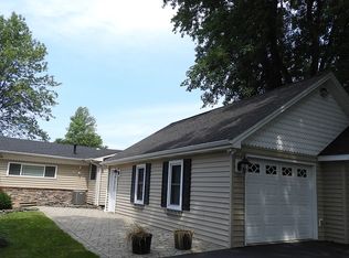 2541 Lake Rd, Ransomville, NY 14131