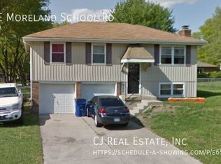 101 SE Moreland School Rd, Blue Springs, MO 64014