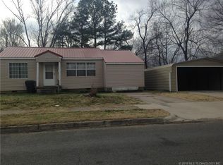 1805 Monta Ave, Muskogee, OK 74403