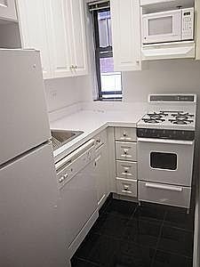 1st image of 159 E 33rd St APT 4