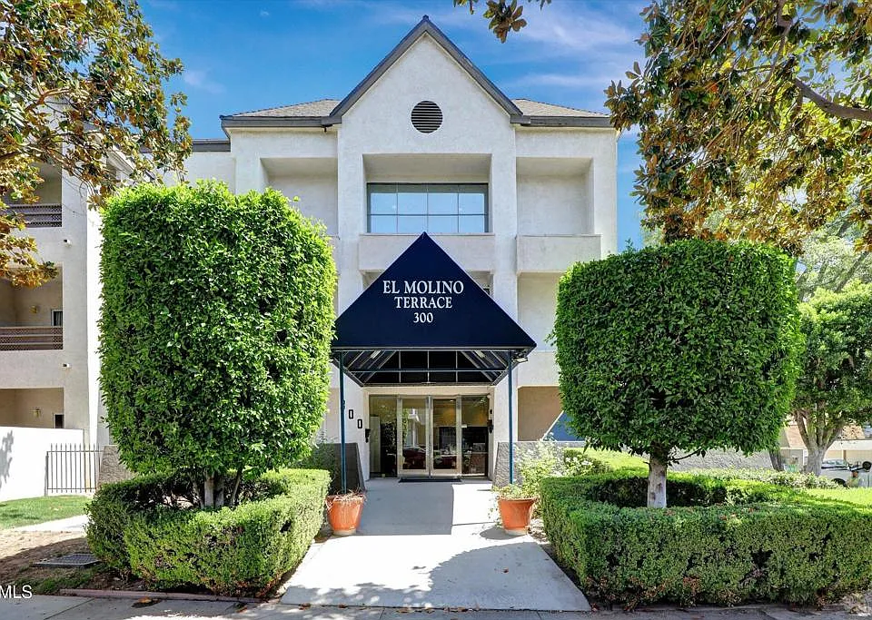 300 N El Molino Ave #323