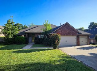 4017 Eaton Pl, Edmond, OK 73034