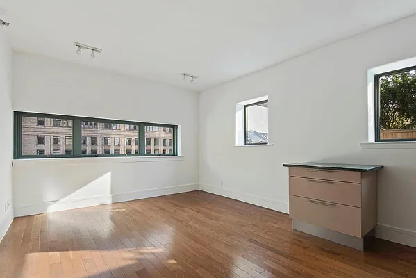 Rented by Pulse International | media 23