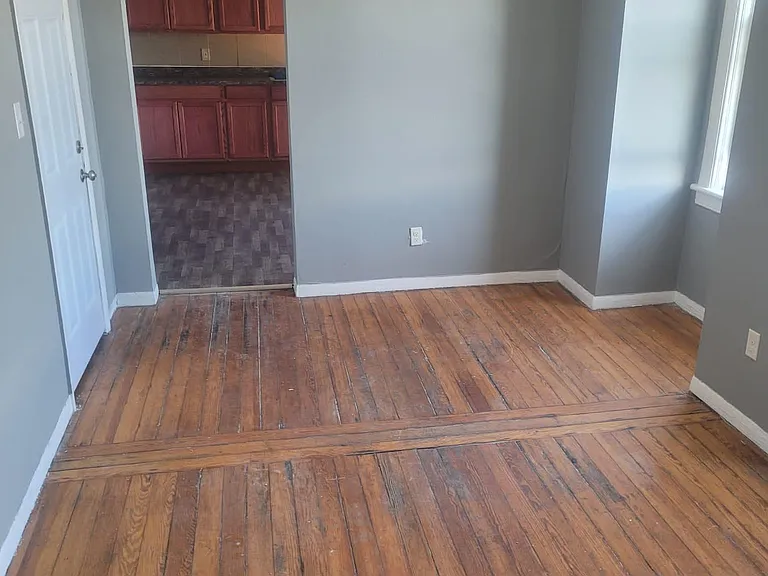 1209 Congress St #6 — Photo 10