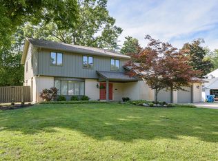 5148 Mapleridge Dr, Portage, MI 49024