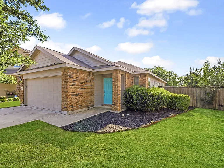 244 Circle Way — Photo 5