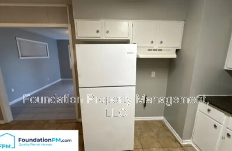 4208 Beacon Hill Dr — Photo 7