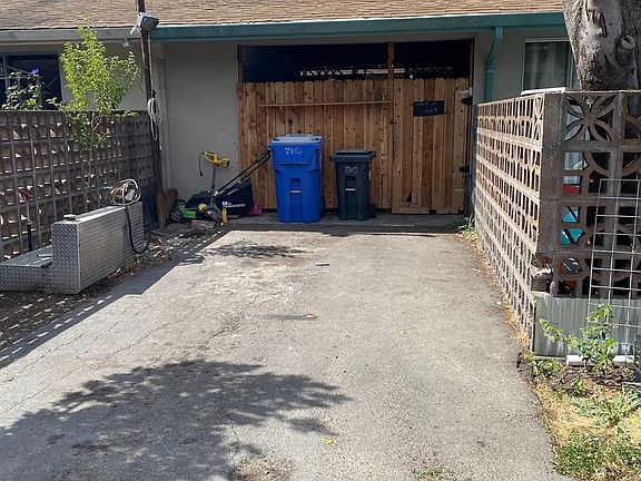 3rd image of 260-262 Collier Blvd