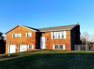 2205 Lenora St, Milton, WV 25541