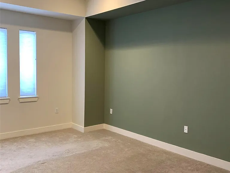 2437 South Blvd #11 — Photo 10