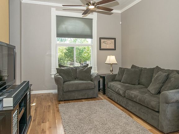 4th image of 135 W Archer Pl