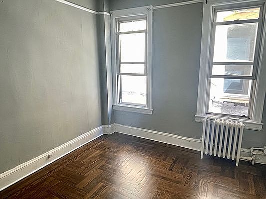 2nd image of 523 Bement Ave #2R