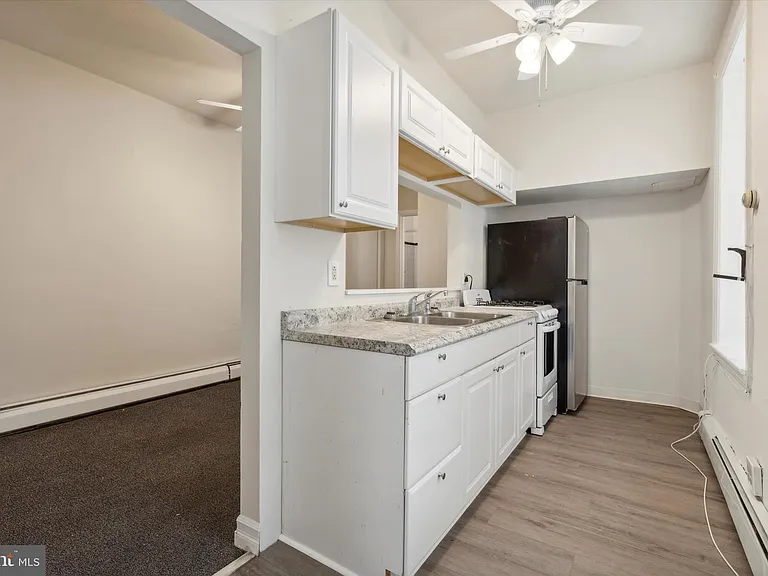107 Walnut Ave #2 — Photo 2