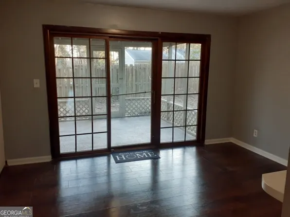 170 Governors Dr, Forest Park, GA 30297