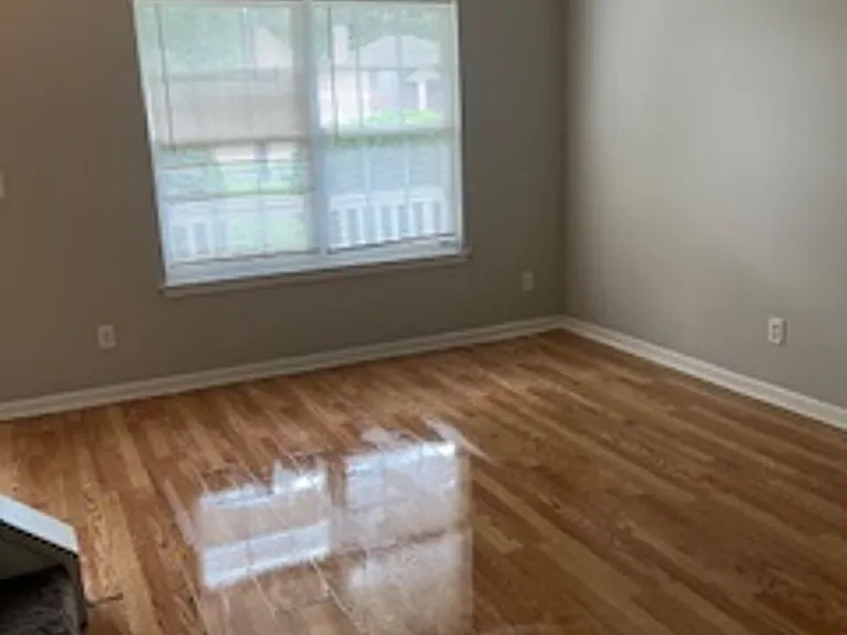 5335 Willow Park Blvd — Photo 2