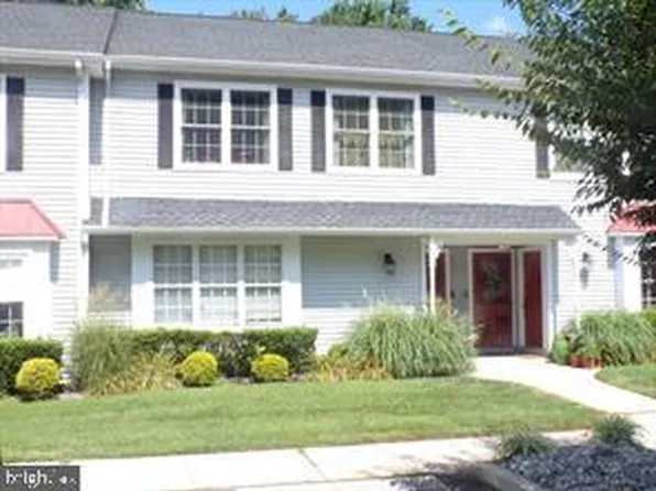 306 Andrews Ln, Moorestown, NJ 08057