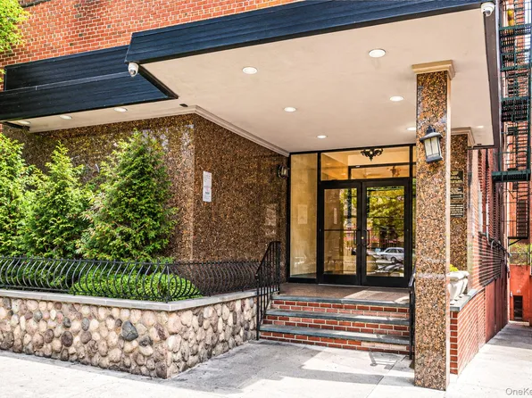 134-54 Maple Avenue #4H, Flushing, NY 11355