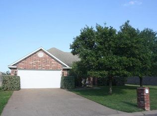 335 Bernburg Ln, College Station, TX 77845