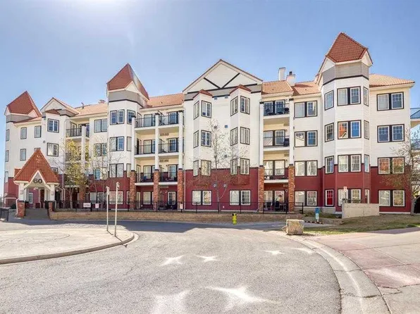 60 Royal Oak Plz NW #138, Calgary, AB T3G 0A7