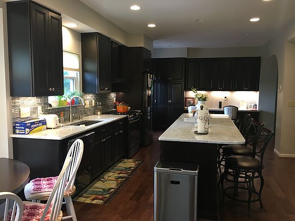 2nd image of 6082 Mere Dr