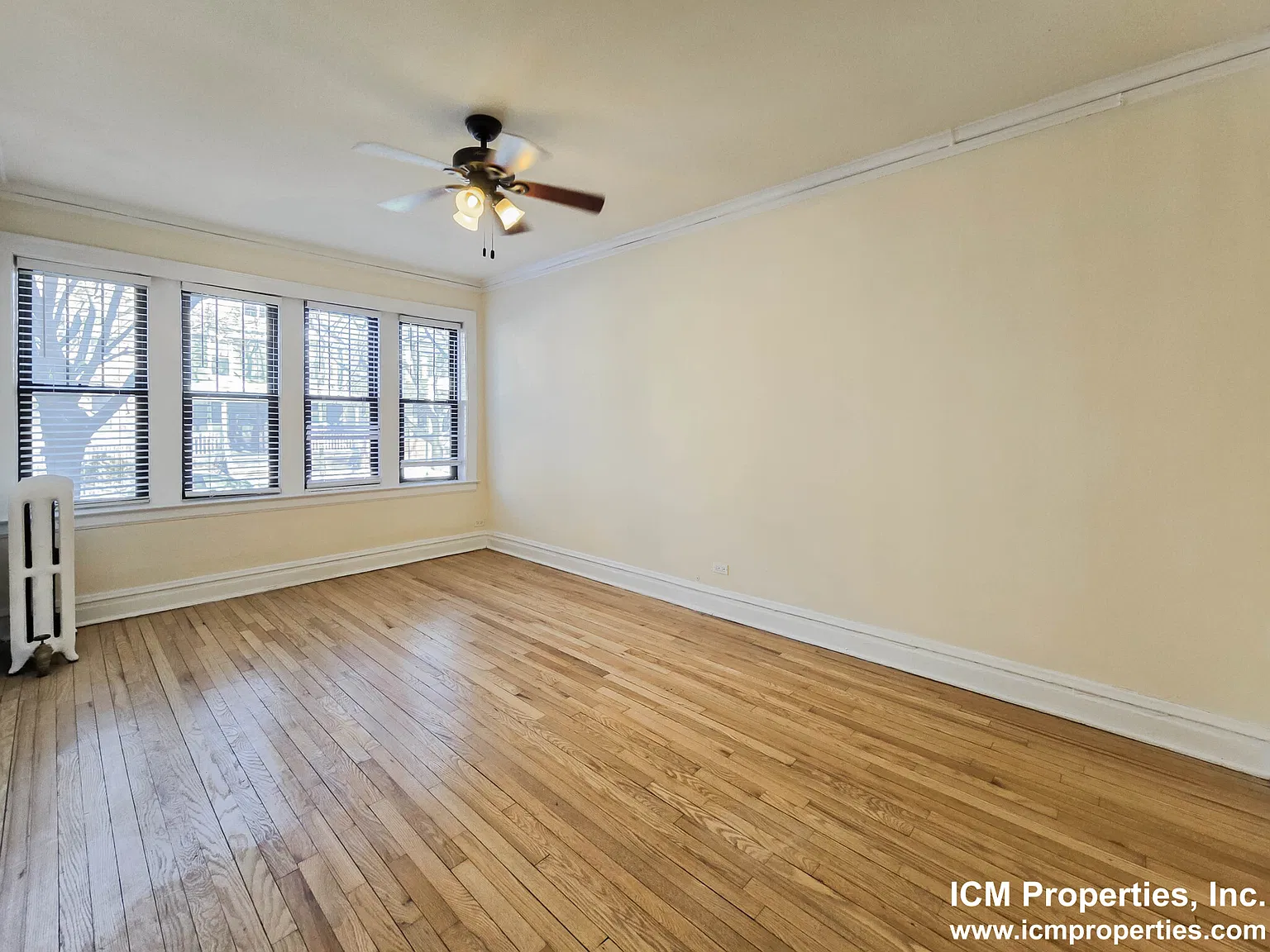 2 bed, $2,270 — Photo 4