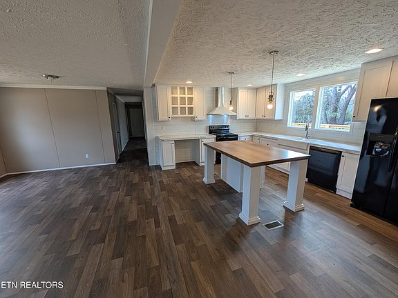 3rd image of 116 Texas Ln