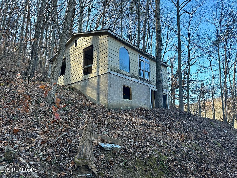 1st image of 188 White Oak Ln