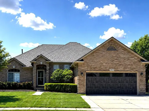 54419 Maple Leaf Dr, New Baltimore, MI 48047
