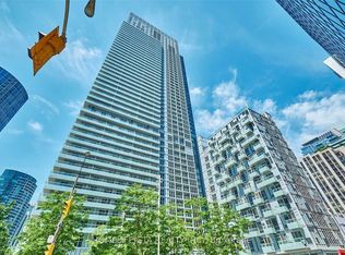 300 Front St W #3604, Toronto, ON M5V 0E9