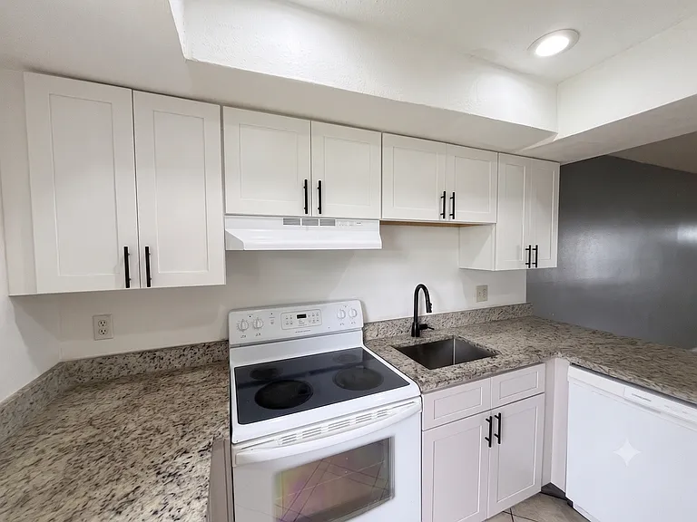 72 Las Brisas Way — Photo 10