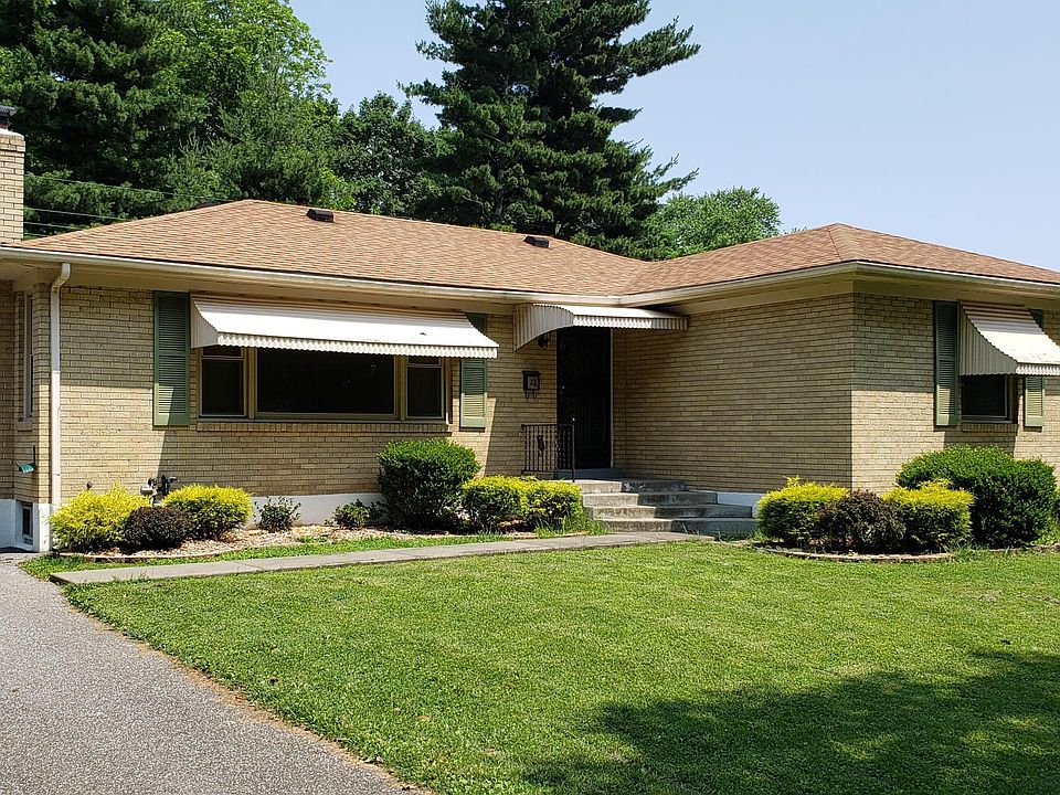 1st image of 2205 Paris Dr