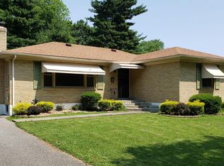 2205 Paris Dr, Louisville, KY 40218