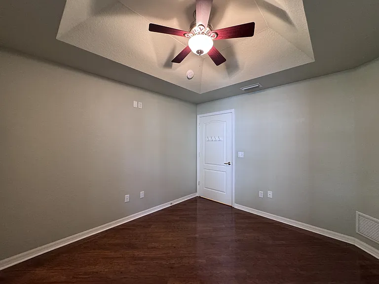 600 Mirabella Cir #104 — Photo 15
