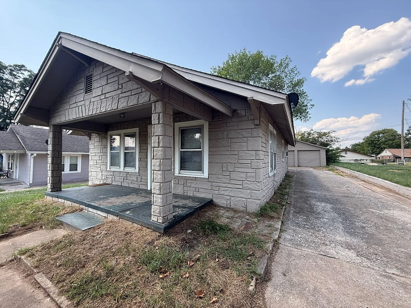 2 Bedroom in Sand Springs! — Photo 2