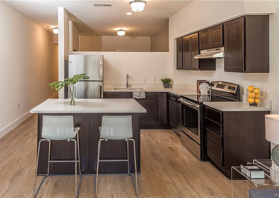 1st image of 300 Columbus Ave APT 2R