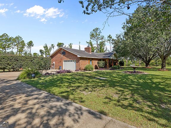 4th image of 142 Sunfish Rd